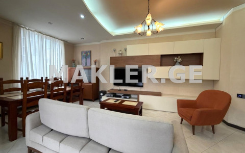  Kiralık 4   Daire in Vake dist.  in Paliashvili st. 