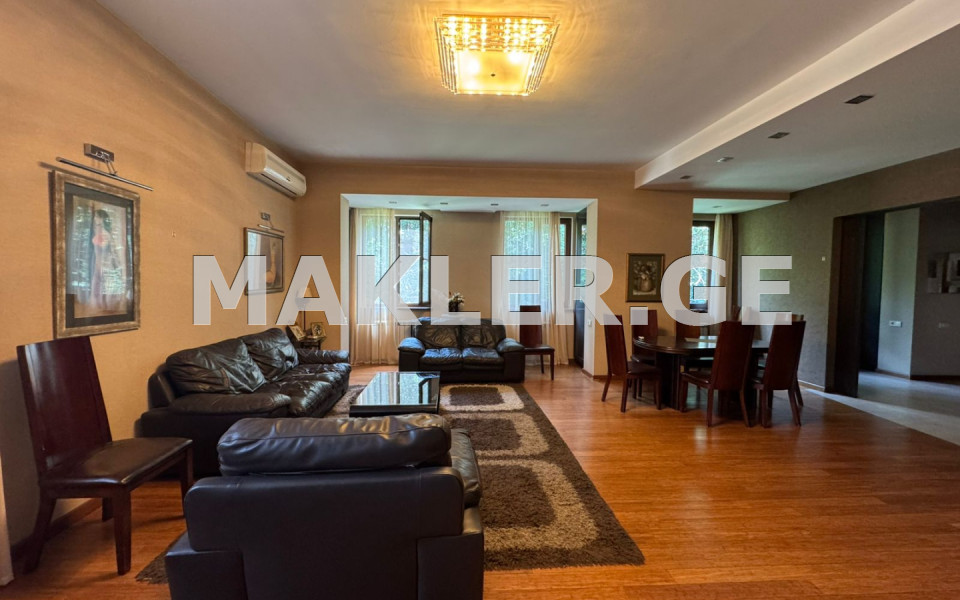  ქირავდება 7 ოთახიანი  ბინა ვაკეში  არაყიშვილის II ჩიხში 