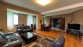For Rent 7 room  Apartment in Vake dist.