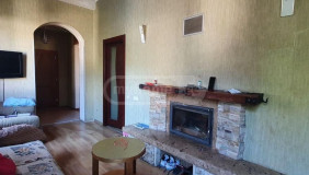 For Sale 4 room  Apartment in Sololaki dist. (Old Tbilisi)