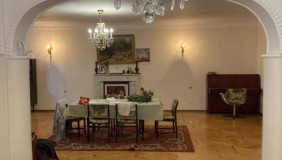 For Rent 300 m² space Private House in Vera dist.