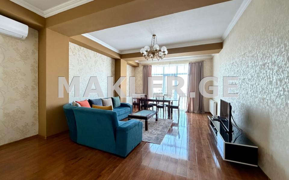  Сдаётся 4 комнатная  Квартира в Ваке  на ул. Мцкета 