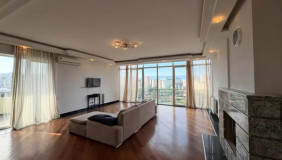 For Rent 4 room  Apartment in Vake dist.