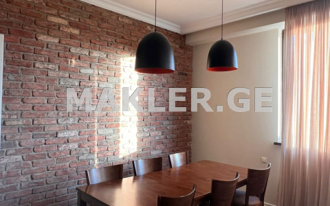  Сдаётся 4 комнатная  Квартира в Ваке  на ул. Кипшидзе 