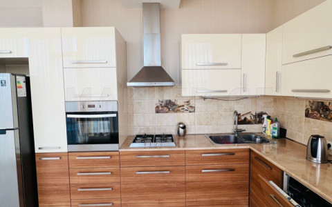  For Sale 4 room  Apartment in Vake dist.  in Mtskheta st. 