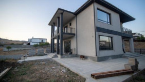 Satılık 250 m²  Villa in Tkhinvali