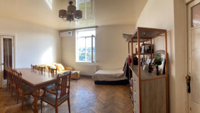 Satılık 4   Daire in Mtatsminda dist. (Old Tbilisi)