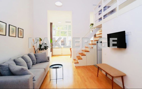  Satılık 2   Daire in Mtatsminda dist. (Old Tbilisi)  in Rustaveli ave. 