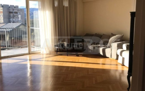 For Rent 4 room  Apartment in Vake dist.  in I. Chavchavadze Ave. 