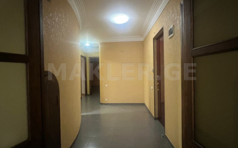  For Rent 101 m² space Office in Vake dist.  in Mosashvili st. 