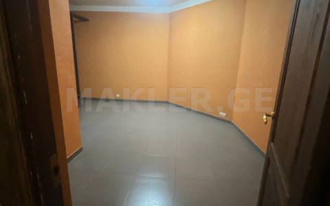  For Rent 101 m² space Office in Vake dist.  in Mosashvili st. 