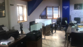 იყიდება ან ქირავდება 450 m² ფართობის ოფისი მთაწმინდაზე (ძველ თბილისში)