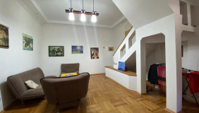 Сдаётся 180 m² площадь Частный дом на Мтацминда  (Старый Тбилиси)