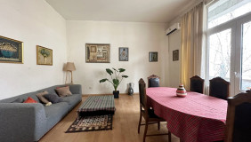 For Sale 3 room  Apartment in Mtatsminda dist. (Old Tbilisi)