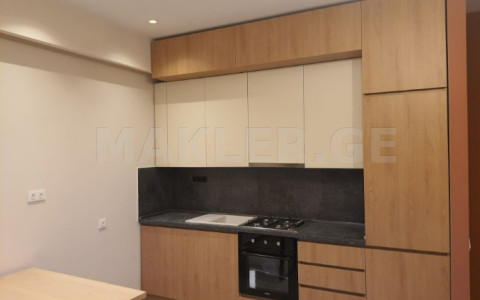  Сдаётся 4 комнатная  Квартира на Вера  на ул. Гали 