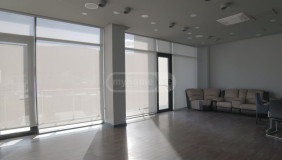 For Rent 550 m² space Commercial space in Vake dist.