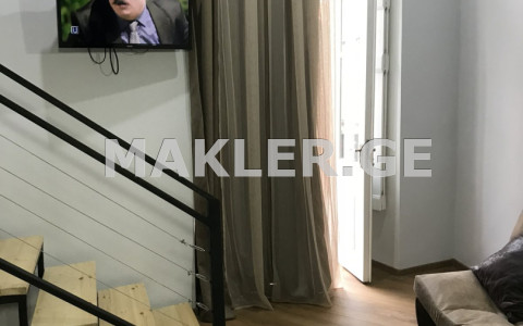  Satılık 2   Daire in Chugureti dist.  in Agmashenebeli ave. 