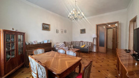 For Sale 5 room  Apartment in Mtatsminda dist. (Old Tbilisi)