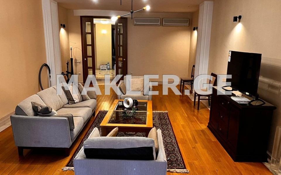  For Rent 3 room  Apartment in Sololaki dist. (Old Tbilisi)  in L. Asatiani st. 