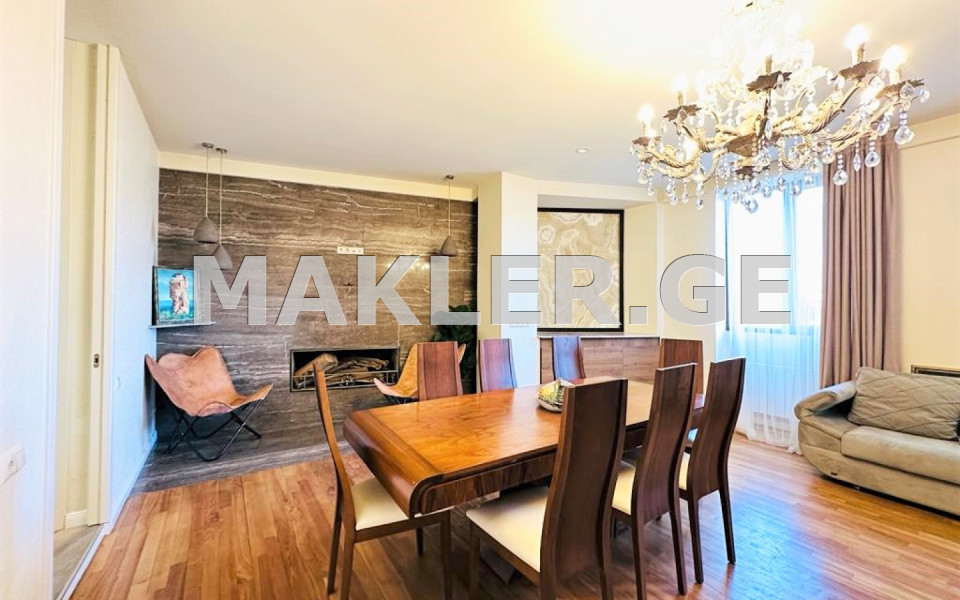  Сдаётся 5 комнатная  Квартира на Вера  нп улице Коте Махарадзе 