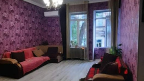 For Sale 4 room  Apartment in Chugureti dist.