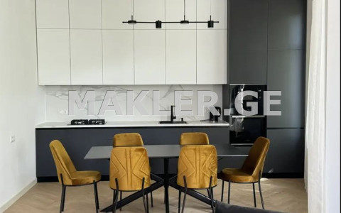  ქირავდება 3 ოთახიანი  ბინა ვაკეში  მცხეთის ქუჩაზე 