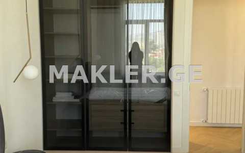  ქირავდება 3 ოთახიანი  ბინა ვაკეში  მცხეთის ქუჩაზე 