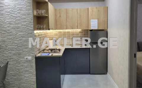  Сдаётся 3 комнатная  Квартира в Сабуртало  на ул. Асланиди 