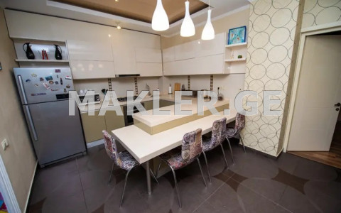  For Rent 3 room  Apartment in Saburtalo dist.  in Vazha-pshavela avenue 