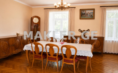  Продается Сдаётся 140 m² площадь Частный дом в Сололаки (Старый Тбилиси)  на ул. Амаглеба 
