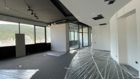Kiralık 265 m²  Büro & Ofis in Vake dist.
