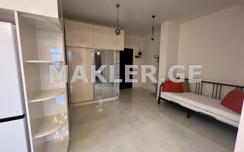  ქირავდება 2 ოთახიანი  ბინა საბურთალოზე  სააკაძის მოედანზე 