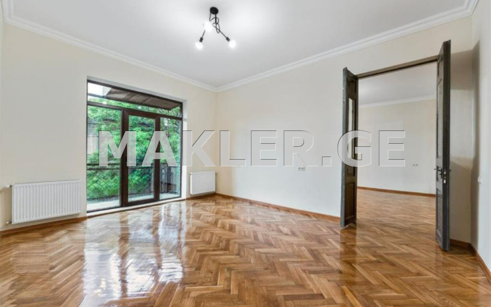  იყიდება 288 m² ფართობის ოფისი დიდუბეში  ვ.ბაგრატიონის ქუჩაზე 