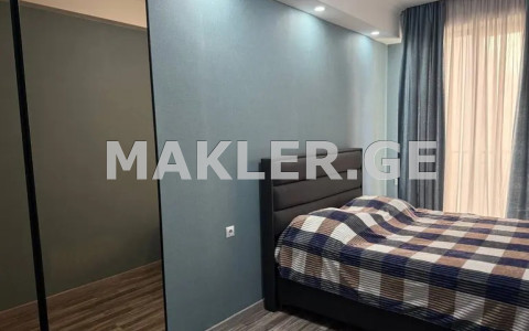  ქირავდება 2 ოთახიანი  ბინა ვაკეში  ბარნოვის ქუჩაზე 