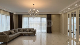 For Rent 250 m² space Private House in Didi digomi dist.