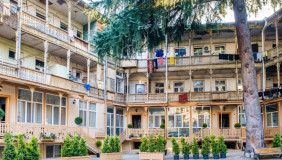 Сдаётся 3 комнатная  Квартира в Сололаки (Старый Тбилиси)