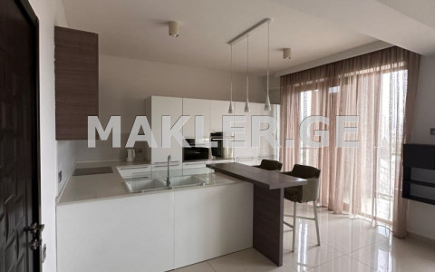  Kiralık 5   Daire in Saburtalo dist.  in Kartozia st. 