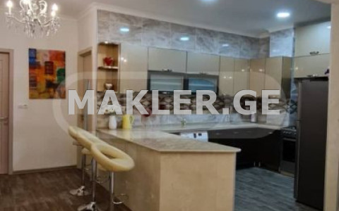  ქირავდება 4 ოთახიანი  ბინა საბურთალოზე  კოსტავას ქუჩაზე 