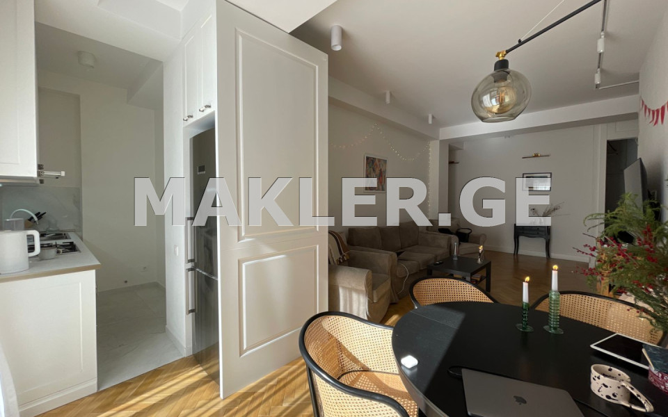  For Rent 3 room  Apartment in Vake dist.  in Shrosha st. 