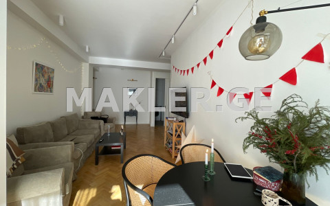  Сдаётся 3 комнатная  Квартира в Ваке  на ул. Шроша 