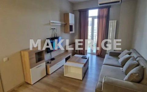  ქირავდება 3 ოთახიანი  ბინა საბურთალოზე  დელისის ქუჩაზე 