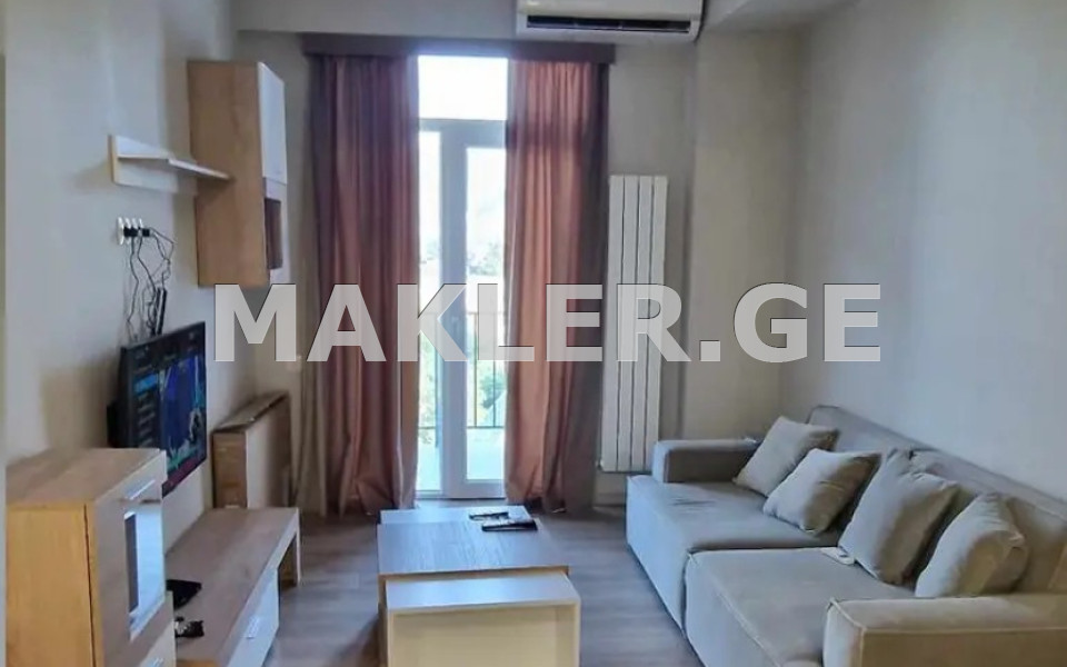  ქირავდება 3 ოთახიანი  ბინა საბურთალოზე  დელისის ქუჩაზე 