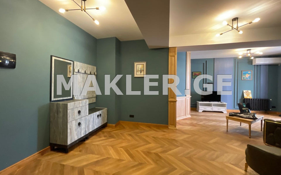  For Rent 3 room  Apartment in Vake dist.  on Ateni st. 