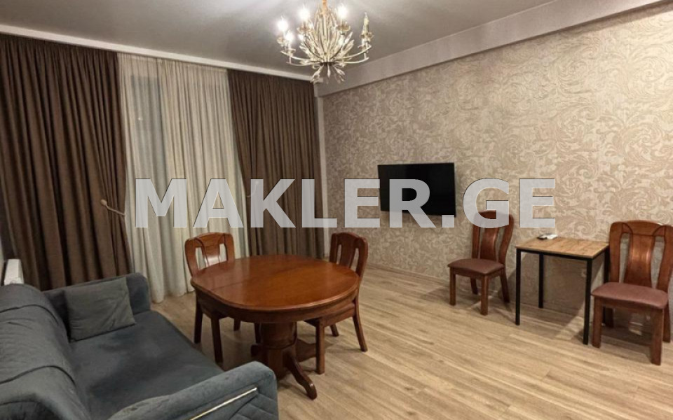  出租 3 room  公寓 萨布尔塔洛区  in Kavtaradze st. 