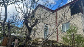 For Sale 203 m² space Private House in Mtatsminda dist. (Old Tbilisi)