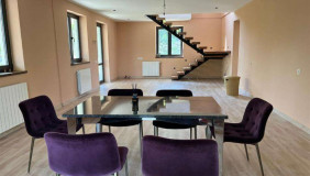 For Rent 400 m² space Private House in Digomi village