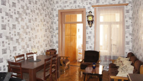 For Sale 2 room  Apartment in Mtatsminda dist. (Old Tbilisi)