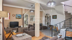 For Rent 86 m² space Private House in Mtatsminda dist. (Old Tbilisi)