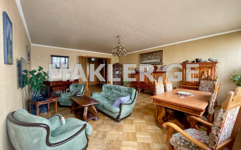  Satılık 4 room  Daire in Vake dist.  on Ir. Abashidze st. 