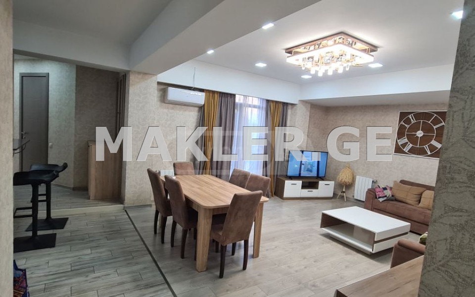  Kiralık 5   Daire in Saburtalo dist.  in Budapeshti II turn 